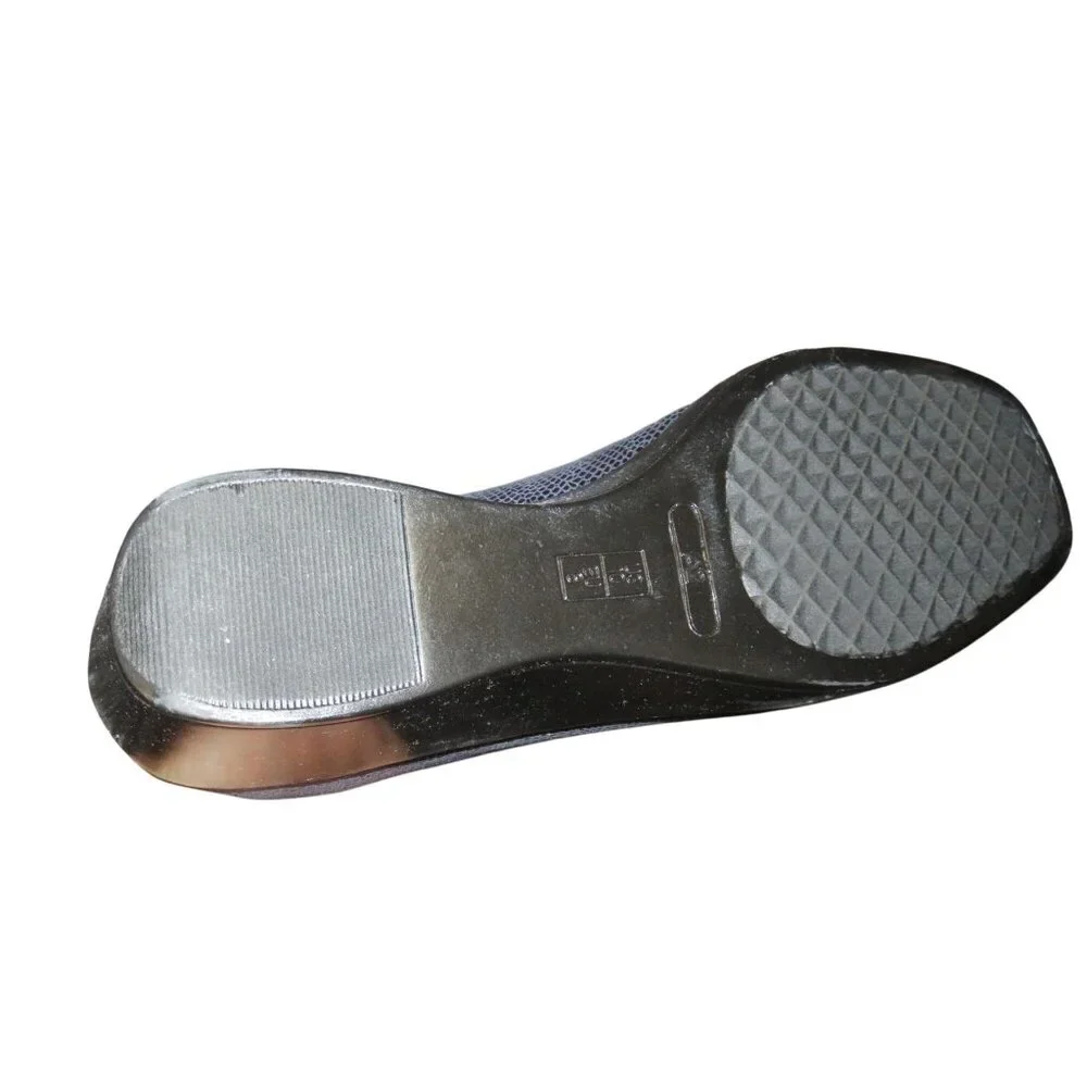 AEROSOLES experience ultimate